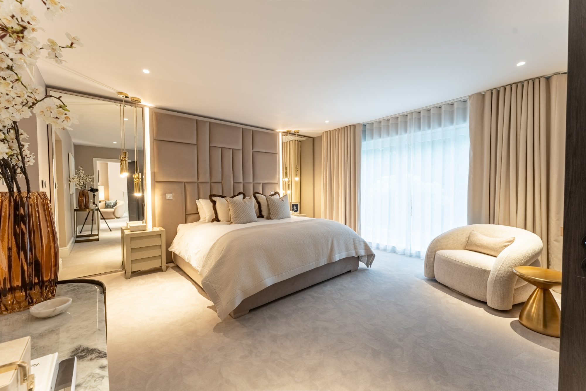 Hale Barns luxury bedroom interior, Cheshire — Artico